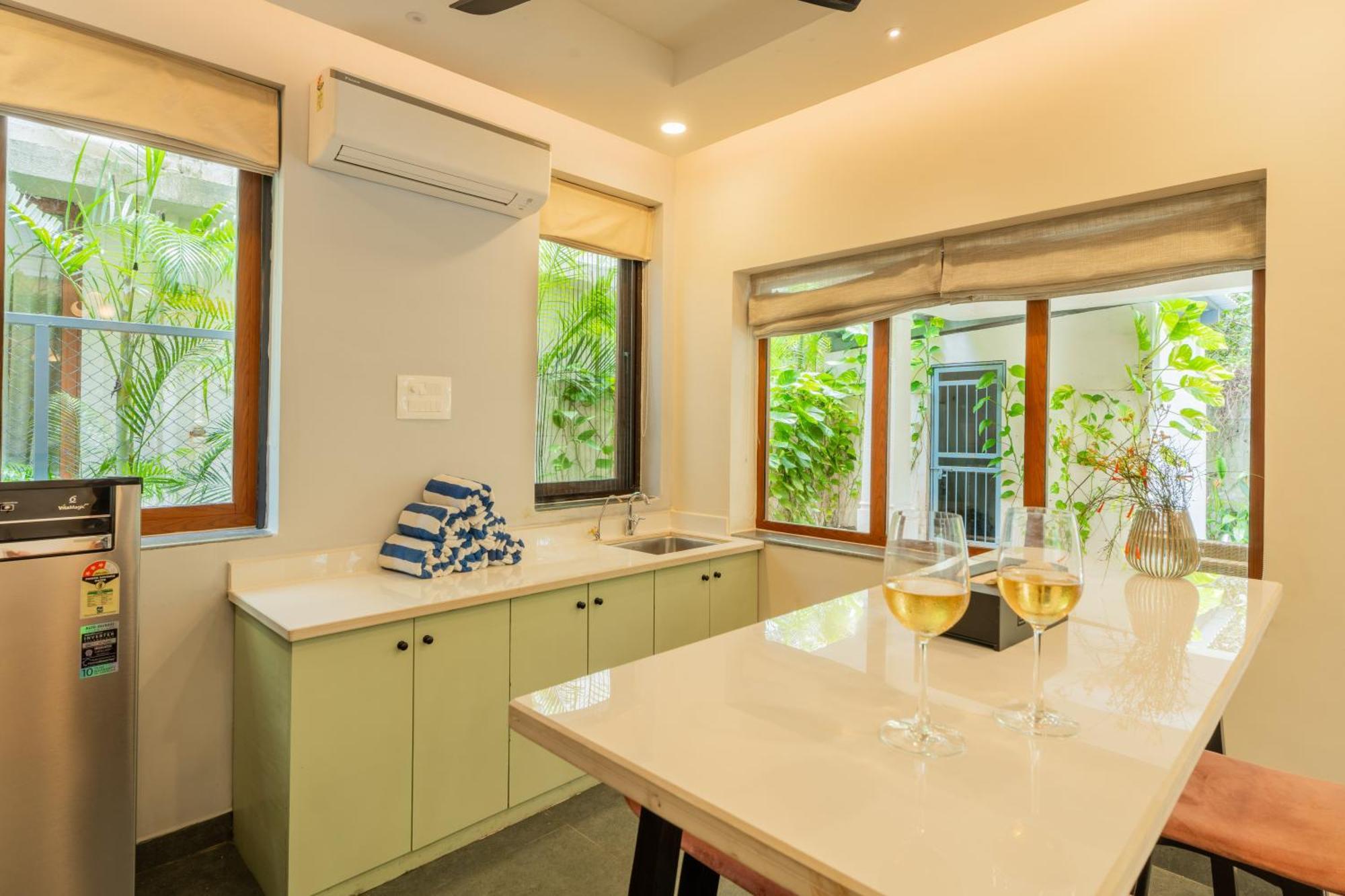 Elivaas 3 Bhk Pvt Pool & Bar - Villa Valerie Oxel Esterno foto